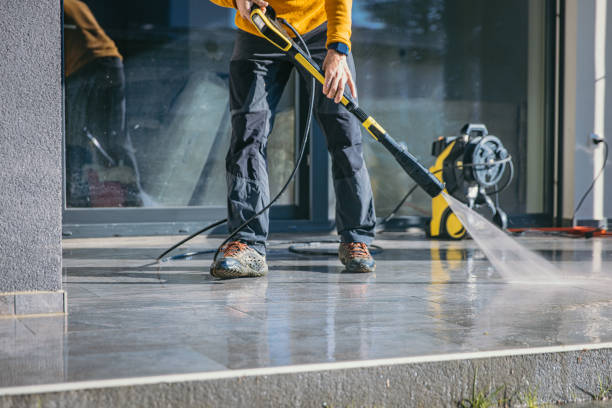 Animal Enclosure Cleaning in Fayetteville, PA